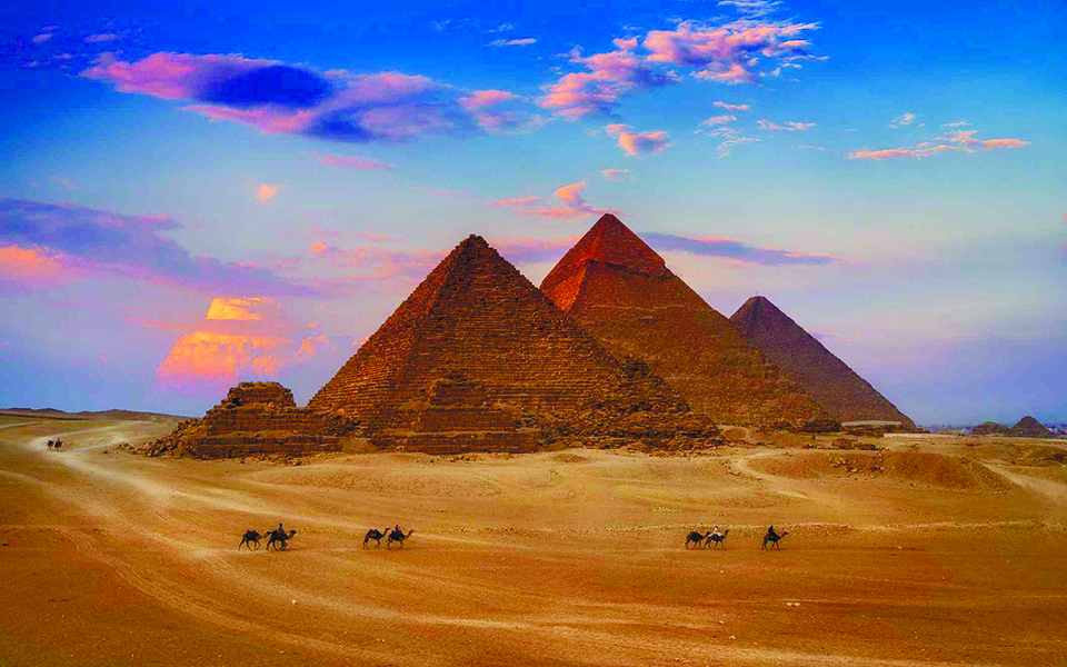 Египет предлагает великолепные возможности для отдыха и путешествия. Узнайте о лучших местах для посещения и наслаждения в этой экзотической стране.